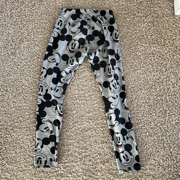 Abercrombie kids Mickey Mouse pants - Picture 3 of 3
